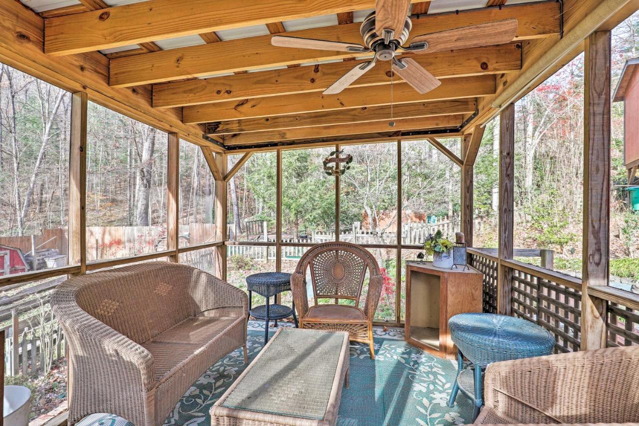 Asheville Mountain Getaway With Patio And Koi Pond! Exterior photo